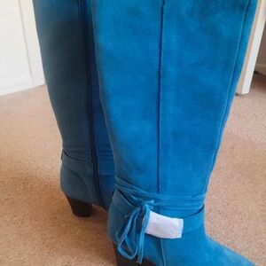 twiggy LONDON Teal Suede Knee-High Heeled Boots